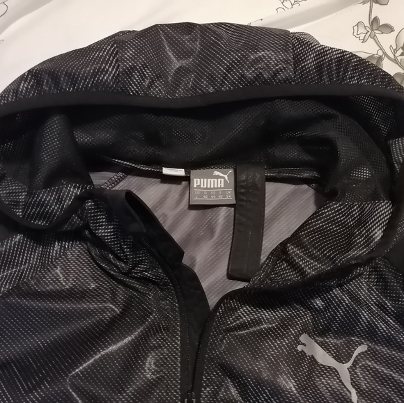 Puma ladies storm cell zippered jacket - Picture 2 of 6